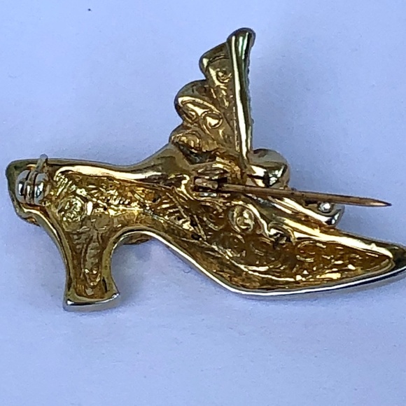 Style Shoe Brooch with Ruby red accent Louis XIV Stye vintage gold - Picture 3 of 3